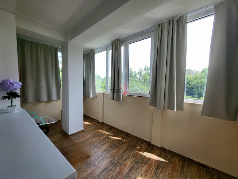 Baba Novac, confort fix langa parc, 2 camere cu terasa.